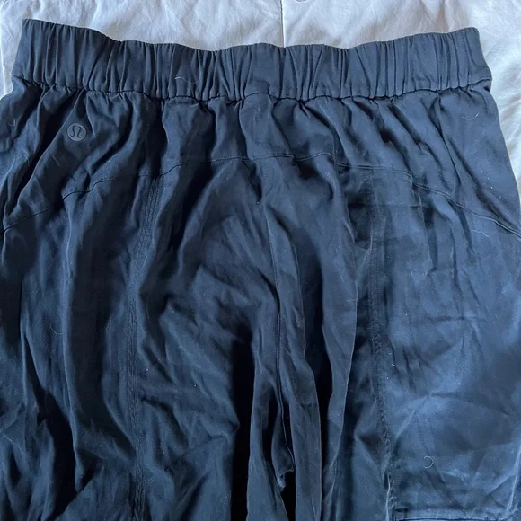 Lululemon Ebb and Flow Leggings | Size 8 - Picture 6 of 11